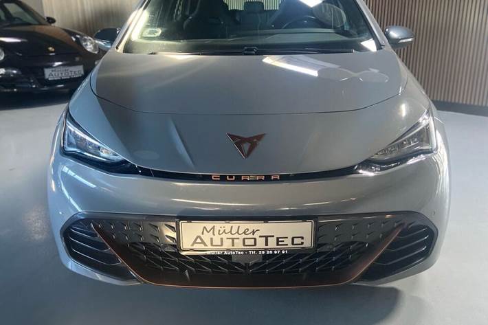 Grå Cupra Born fra 2023