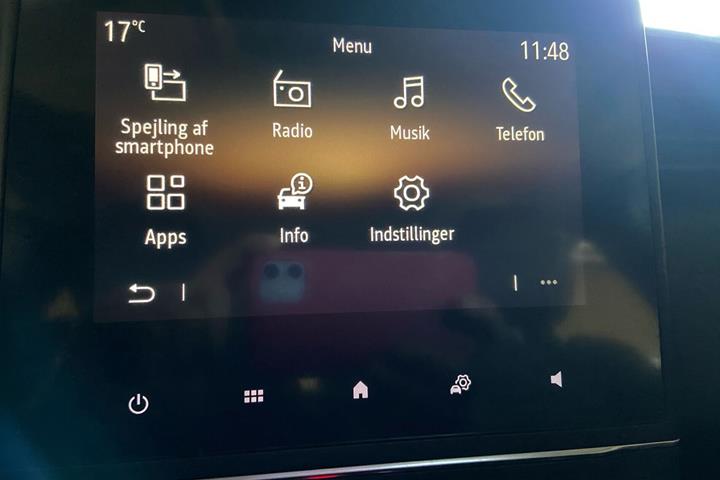 Blå Renault Clio fra 2020