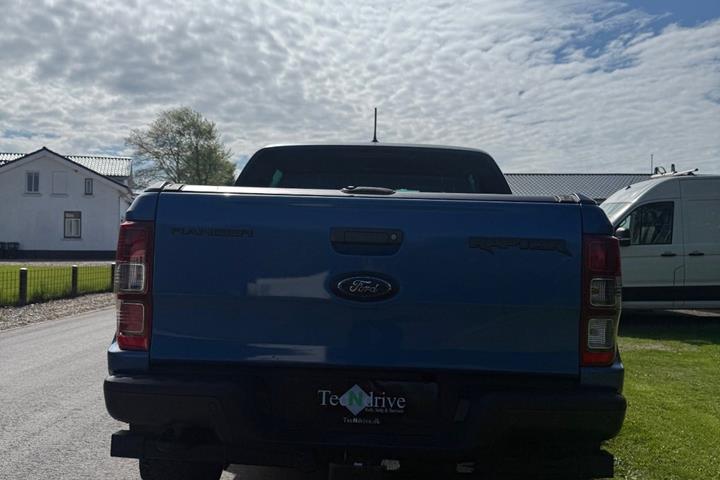 Rød Ford Ranger fra 2019