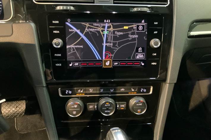Blå VW Golf VII fra 2018