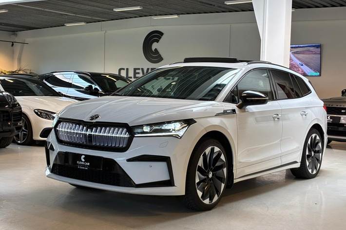 Hvid Skoda Enyaq fra 2022