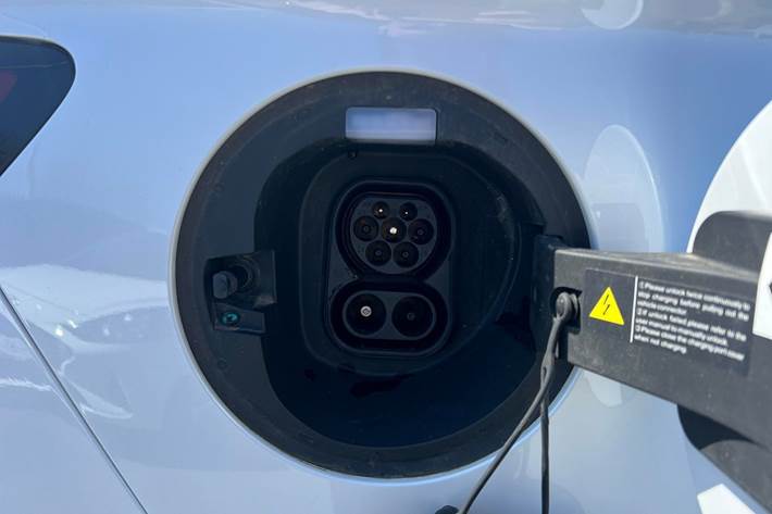 Hvid BYD Seal U fra 2024