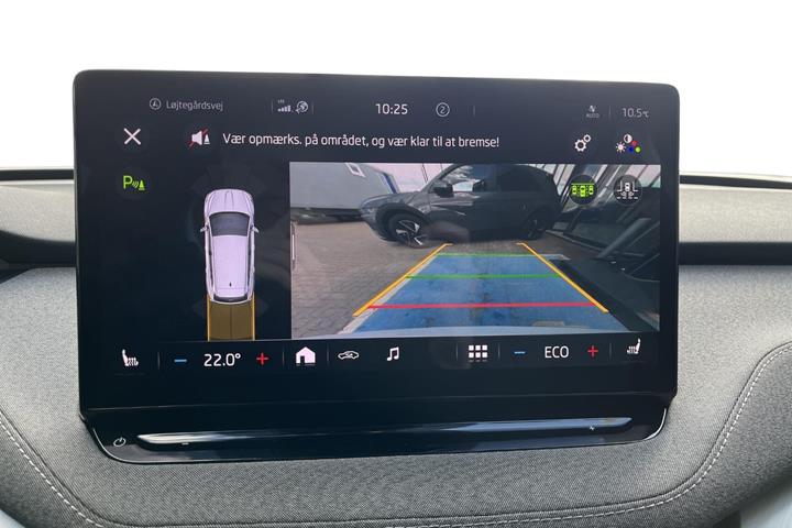 Hvid Skoda Enyaq fra 2021