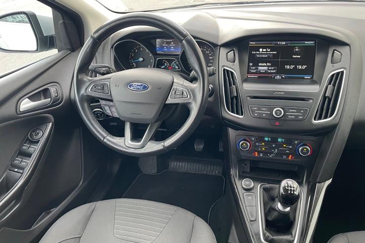 Sølv Ford Focus fra 2016
