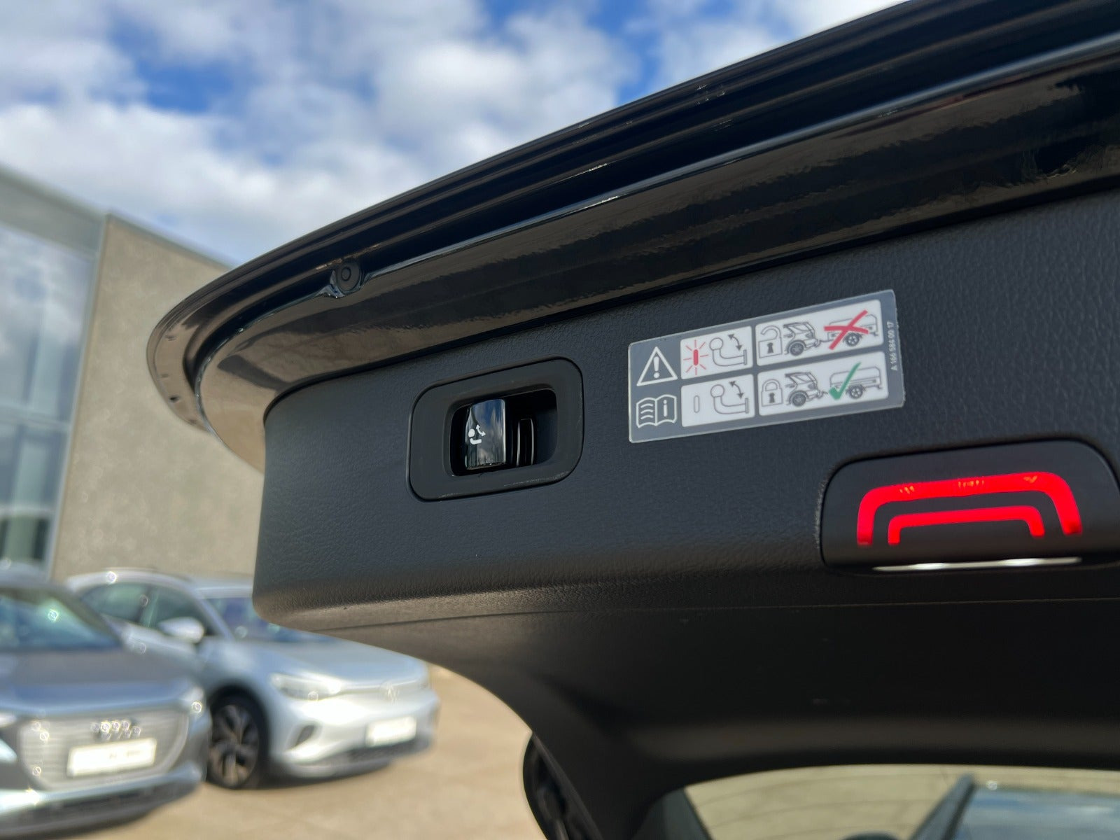 Sort Mercedes C300 e fra 2022