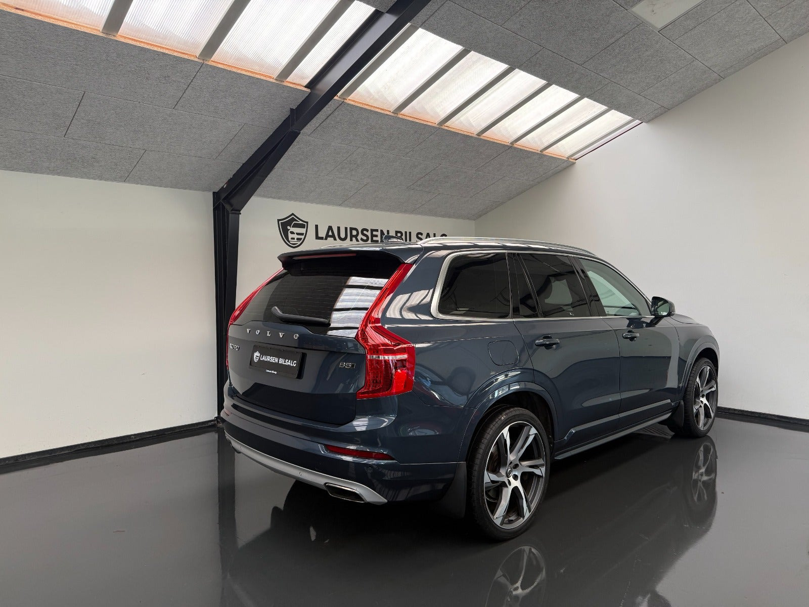 Blå Volvo XC90 fra 2020