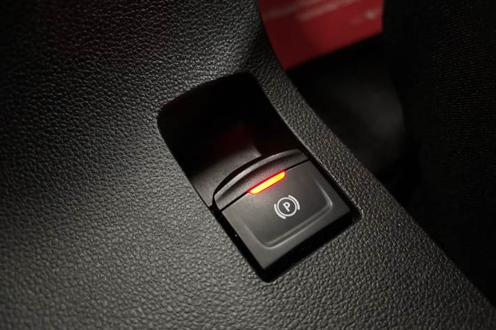 Grå Dacia Sandero fra 2022