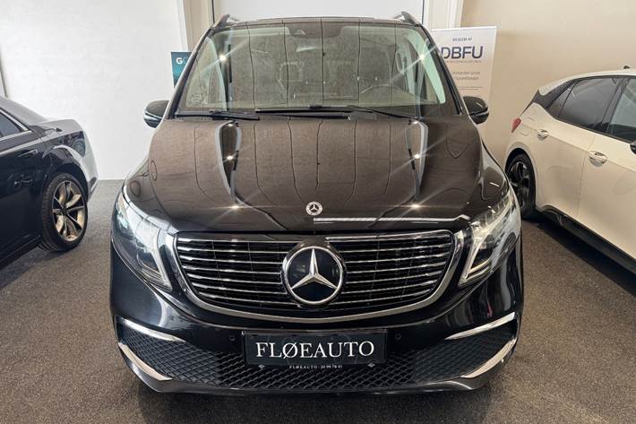 Sort Mercedes EQV300 fra 2023
