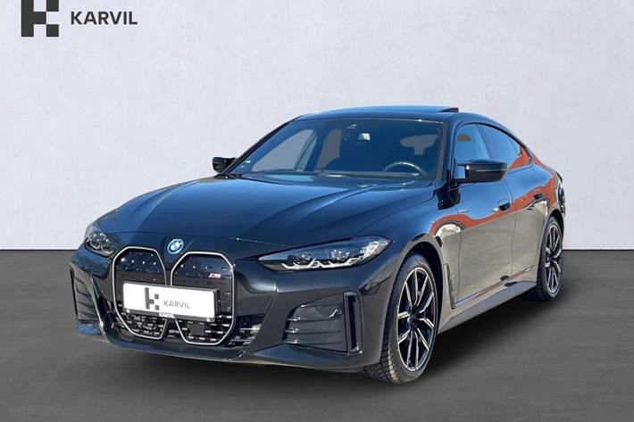 Sort BMW i4 fra 2024 set udefra