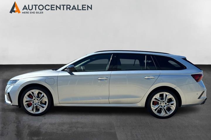Sølv Skoda Octavia fra 2021