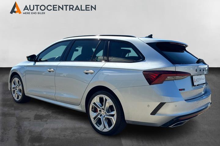 Sølv Skoda Octavia fra 2021