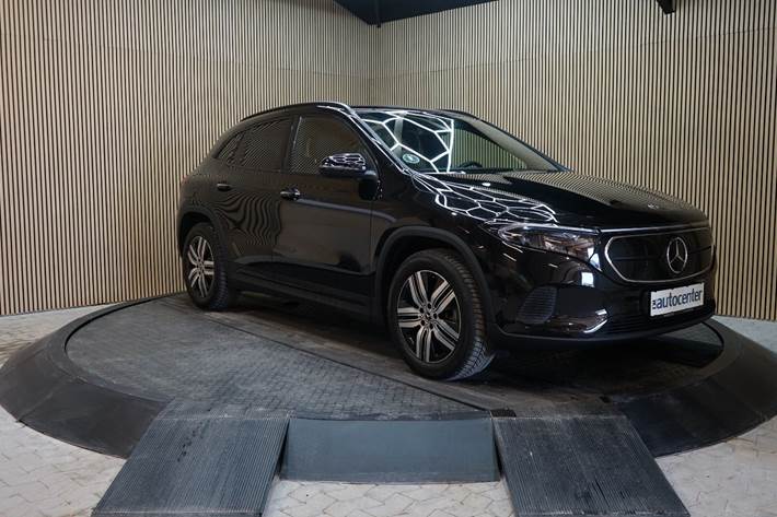 Sort Mercedes EQA250+ fra 2024