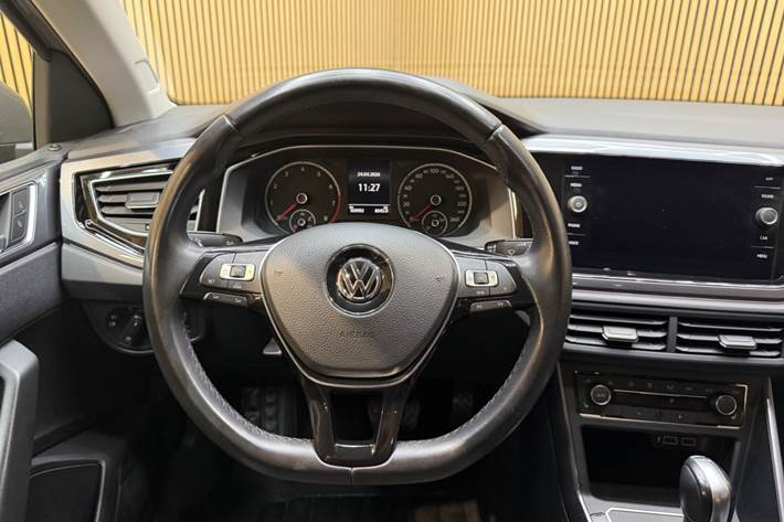 Grå VW Polo fra 2019