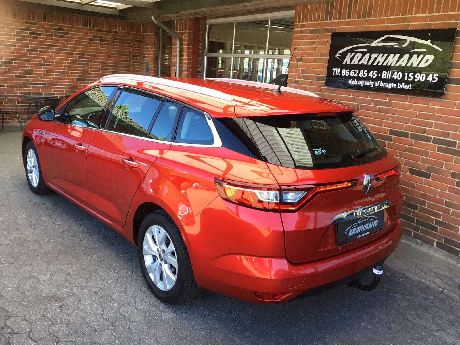 Rød Renault Megane IV fra 2020