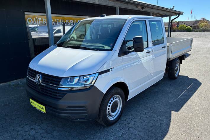 Hvid VW Transporter fra 2020