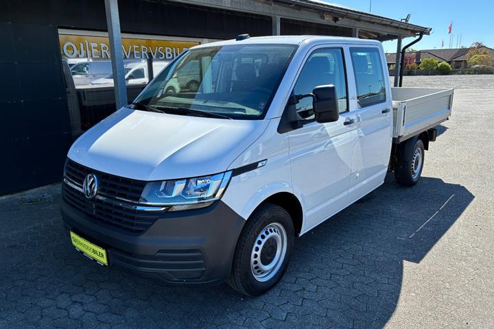 Hvid VW Transporter fra 2020