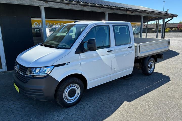Hvid VW Transporter fra 2020