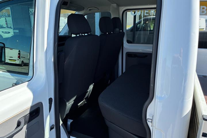 Hvid VW Transporter fra 2020