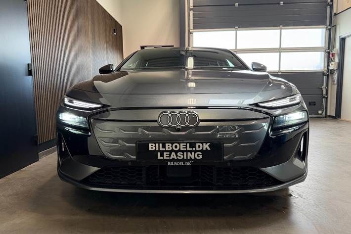 Grå Audi A6 e-tron fra 2025