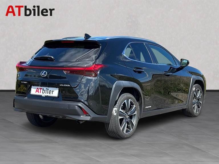 Lexus UX 2,0 250h Hybrid Premium E-CVT 184HK 5d Trinl. Gear