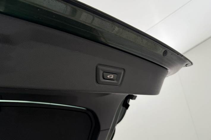Grøn BMW i4 fra 2022