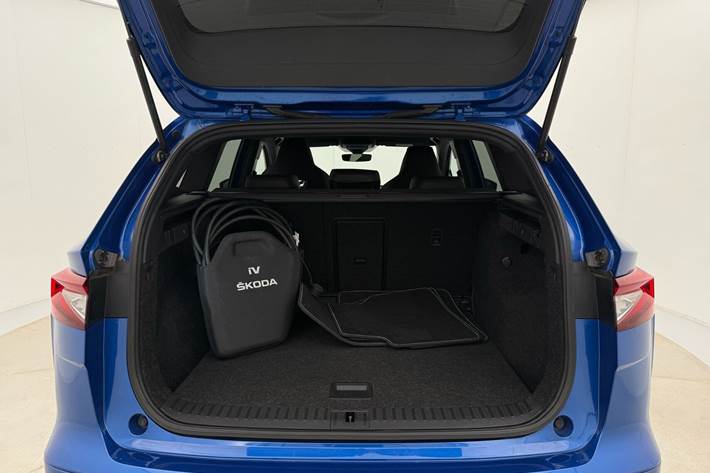 Blå Skoda Enyaq fra 2022