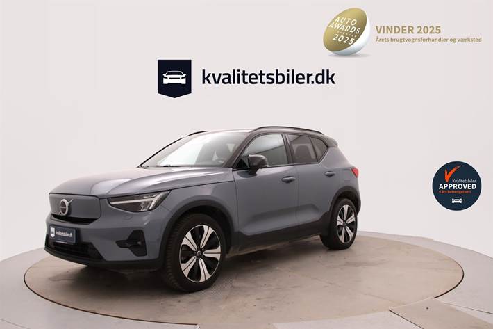 Grå Volvo XC40 fra 2023