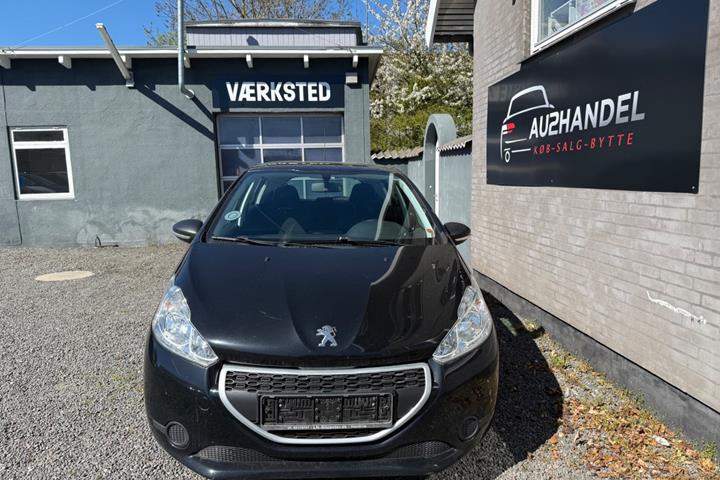 undefined Peugeot 208 fra 2014