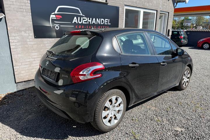 undefined Peugeot 208 fra 2014