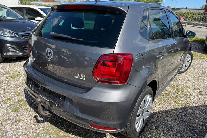 Grå VW Polo fra 2016