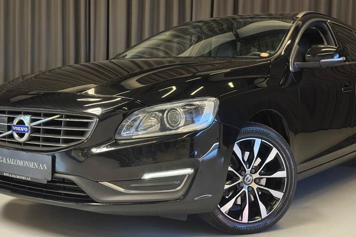 Sort Volvo V60 fra 2018