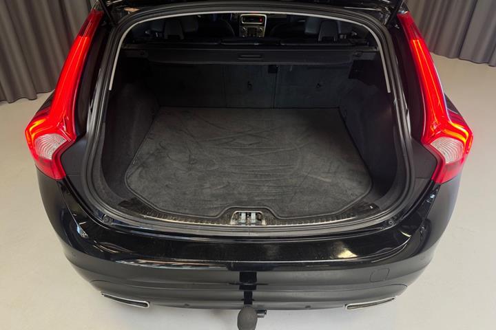 Sort Volvo V60 fra 2018