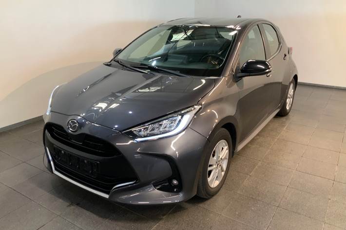 Grå Mazda 2 fra 2022