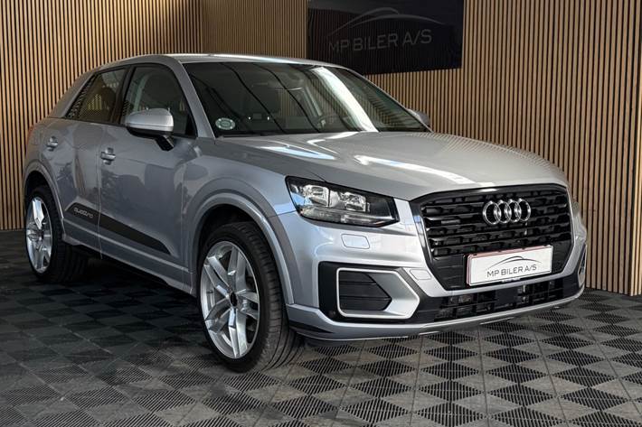 Sølv Audi Q2 fra 2018