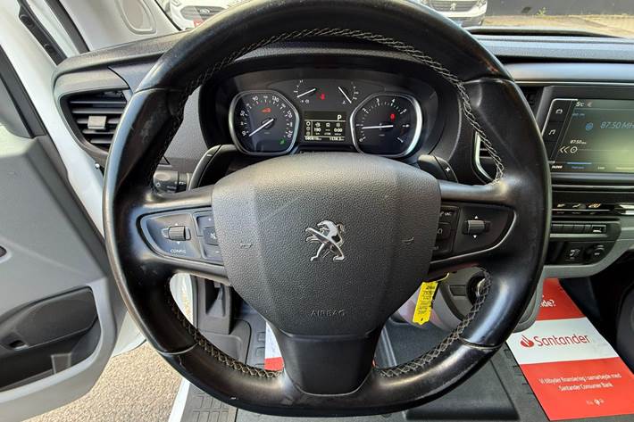 Hvid Peugeot Expert fra 2020