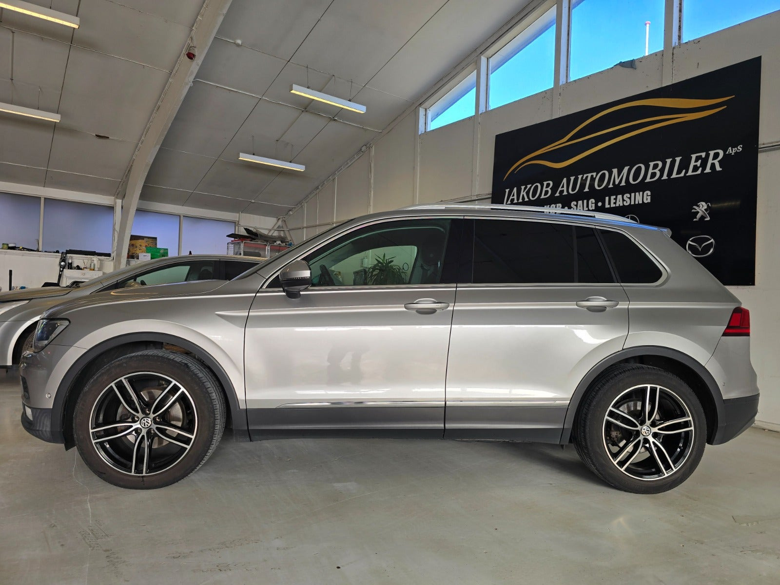 Sølv VW Tiguan fra 2017