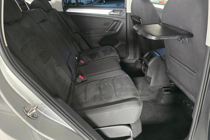 Sølv VW Tiguan fra 2017