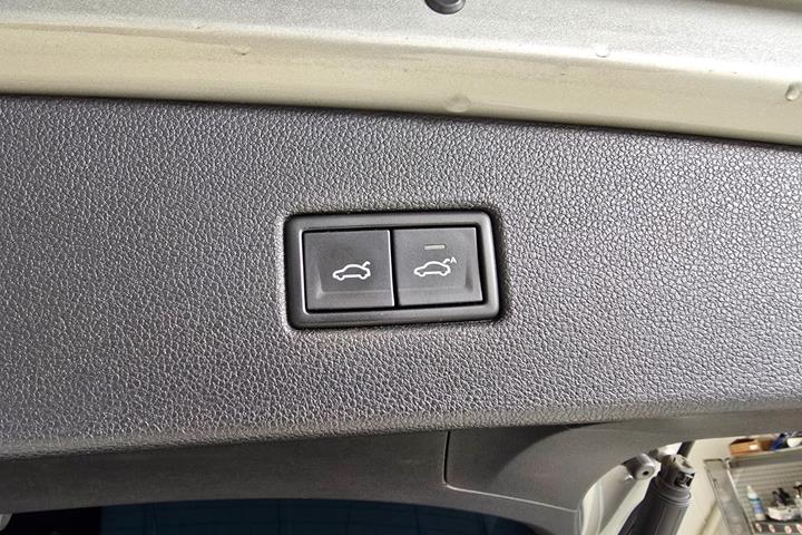 Sølv VW Tiguan fra 2017