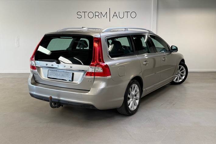 Sølv Volvo V70 fra 2016
