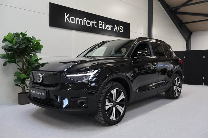 Sort Volvo XC40 fra 2023