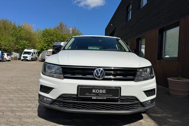 Hvid VW Tiguan fra 2019