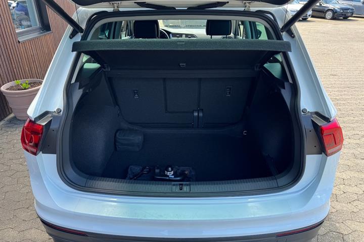 Hvid VW Tiguan fra 2019