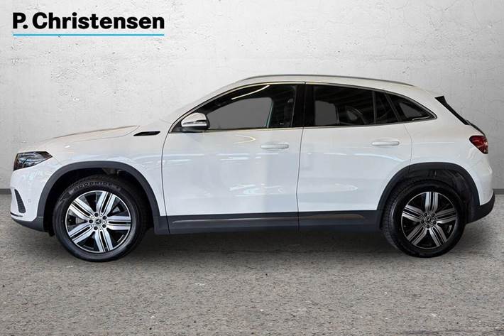 Hvid Mercedes EQA250 fra 2022