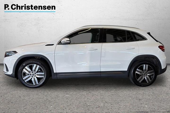 Hvid Mercedes EQA250 fra 2022