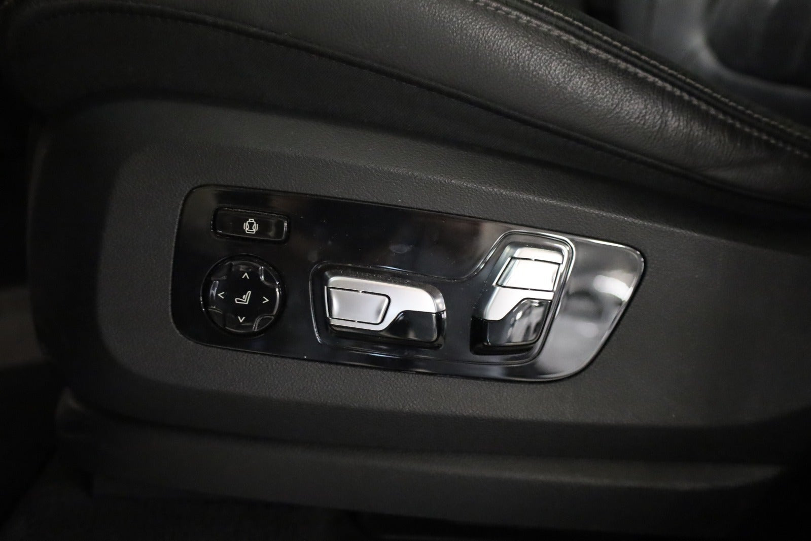 Grå BMW X5 fra 2021