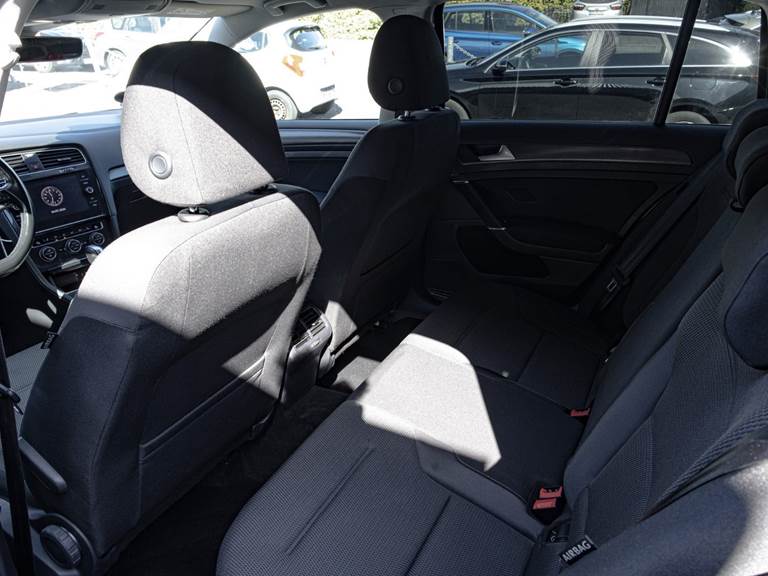 VW Golf VII 1,6 TDi 115 Comfortline Variant DSG