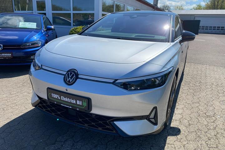 Sølv VW ID.7 fra 2025