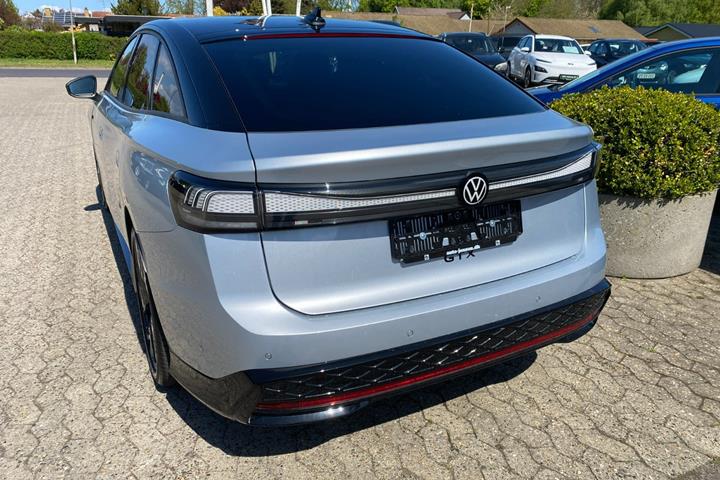 Sølv VW ID.7 fra 2025