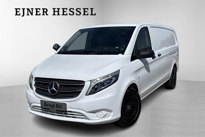 Hvid Mercedes Vito 119 fra 2022