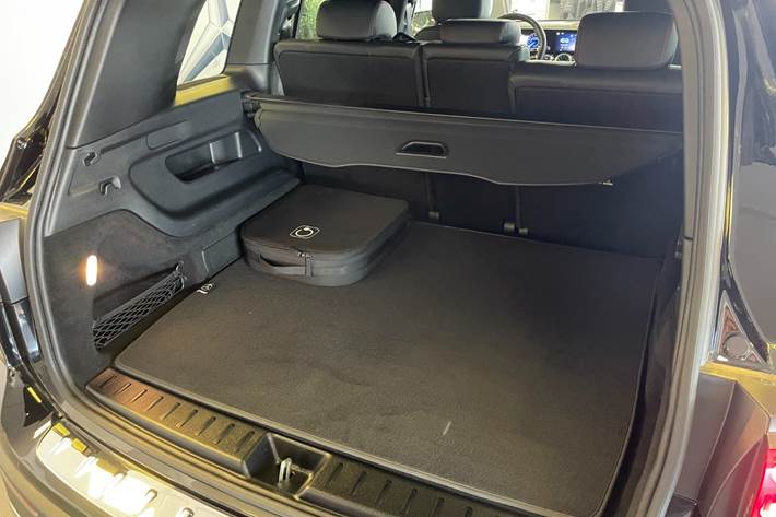 Sort Mercedes EQB250+ fra 2025
